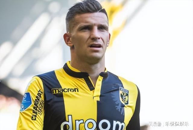 场送出4次 场送出4次