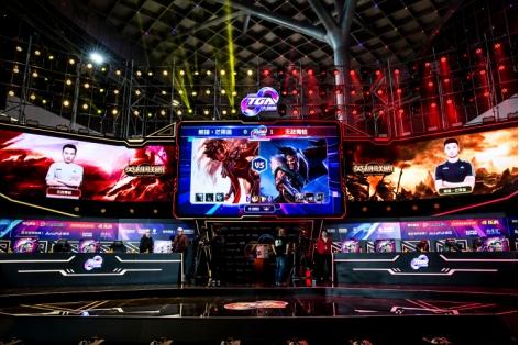 要在千钧一 要在千钧一