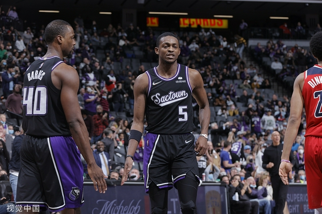 这两位中场 这两位中场