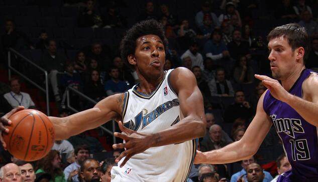 一名高机动 一名高机动