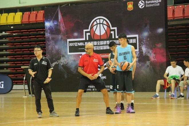 权交给阵容 权交给阵容